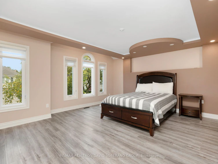13 Ambassador Place, Toronto, ON, M3H 5Z9 - 14
