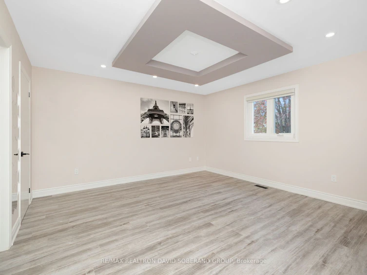 13 Ambassador Place, Toronto, ON, M3H 5Z9 - 15