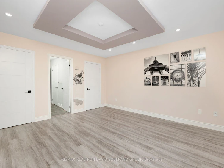13 Ambassador Place, Toronto, ON, M3H 5Z9 - 16