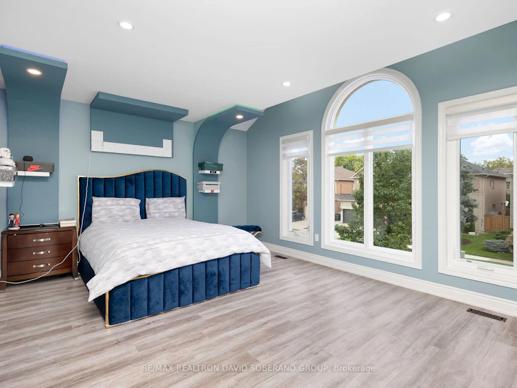 13 Ambassador Place, Toronto, ON, M3H 5Z9 - 25
