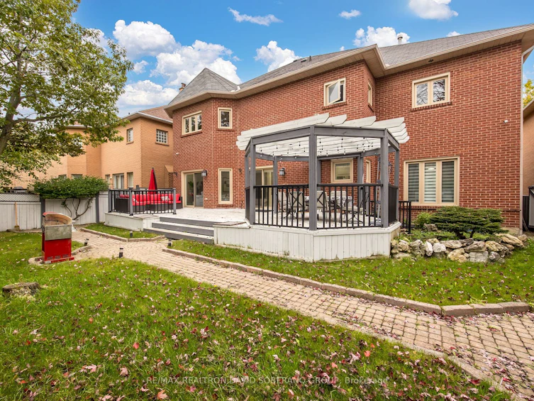 13 Ambassador Place, Toronto, ON, M3H 5Z9 - 32