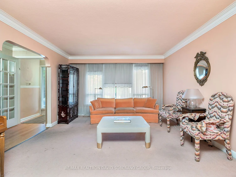 34 Sultana Avenue, Toronto, ON, M6A 1T1 - 2