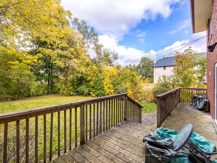 34 Sultana Avenue, Toronto, ON, M6A 1T1 - 24