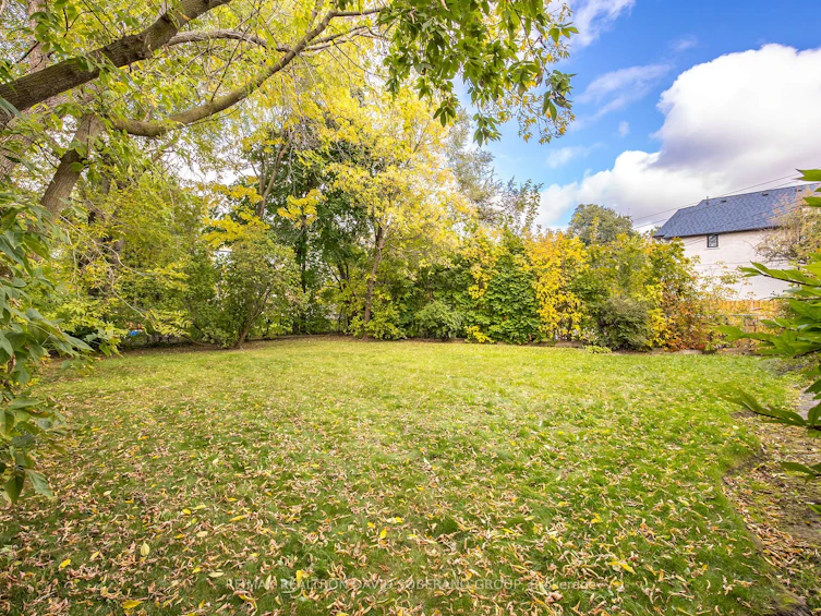 34 Sultana Avenue, Toronto, ON, M6A 1T1 - 28