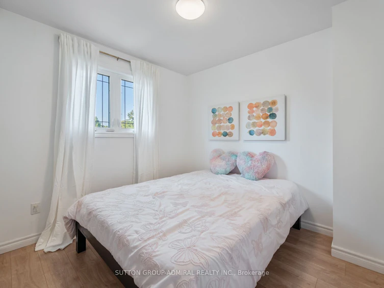 91 Hollyberry Tr, Toronto, ON, M2H 2N9 - 11