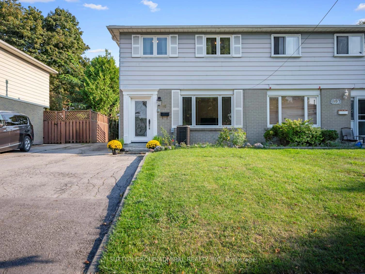 91 Hollyberry Tr, Toronto, ON, M2H 2N9
