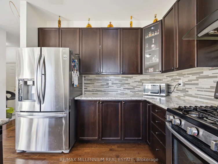 31 Rushlands Crescent, Whitby, ON, L1R 0J8 - 6