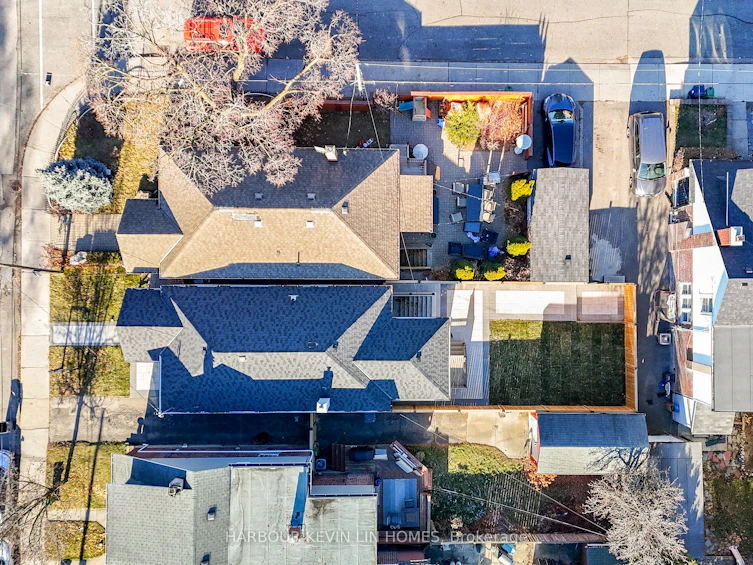 105 Westlake Avenue, Toronto, ON, M4C 4R3 - 3