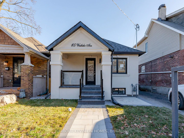 105 Westlake Avenue, Toronto, ON, M4C 4R3 - 4