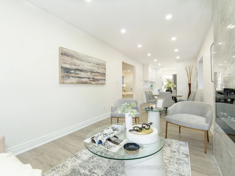 105 Westlake Avenue, Toronto, ON, M4C 4R3 - 7