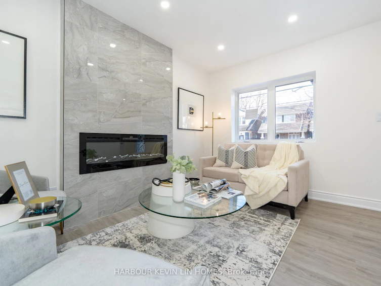 105 Westlake Avenue, Toronto, ON, M4C 4R3 - 8