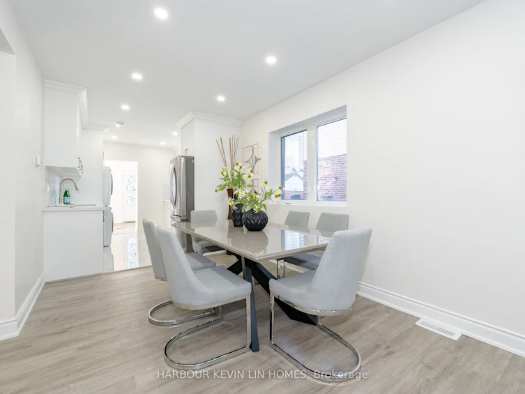105 Westlake Avenue, Toronto, ON, M4C 4R3 - 9
