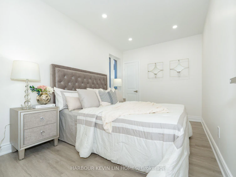 105 Westlake Avenue, Toronto, ON, M4C 4R3 - 15