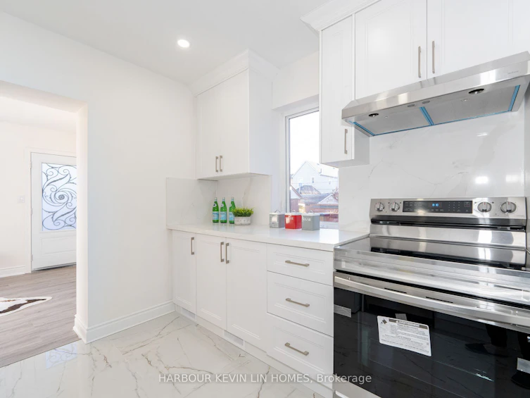 105 Westlake Avenue, Toronto, ON, M4C 4R3 - 16