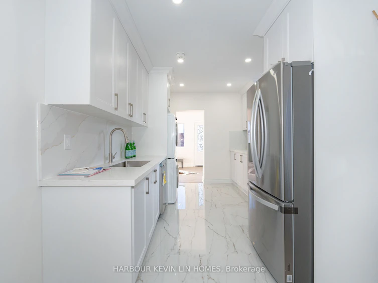 105 Westlake Avenue, Toronto, ON, M4C 4R3 - 23