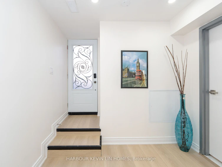 105 Westlake Avenue, Toronto, ON, M4C 4R3 - 24