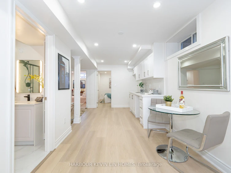 105 Westlake Avenue, Toronto, ON, M4C 4R3 - 25