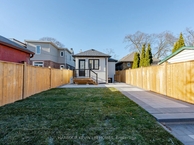 105 Westlake Avenue, Toronto, ON, M4C 4R3 - 36