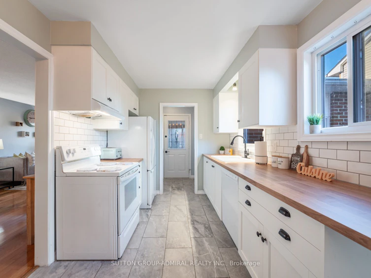 3 Panter Crescent, Ajax, ON, L1S 3T4 - 10