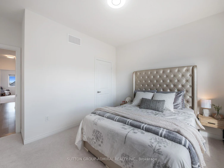 42 Vickery Street, Whitby, ON, L1P 0L2 - 4
