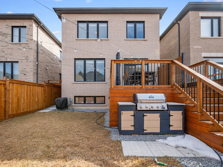 42 Vickery Street, Whitby, ON, L1P 0L2 - 25