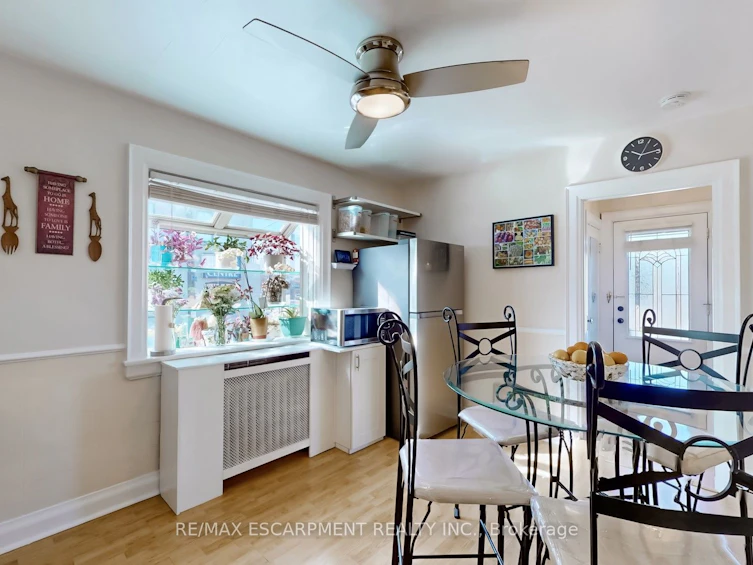 527 Victoria Park Avenue, Toronto, ON, M4C 5H2 - 7