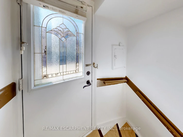 527 Victoria Park Avenue, Toronto, ON, M4C 5H2 - 22