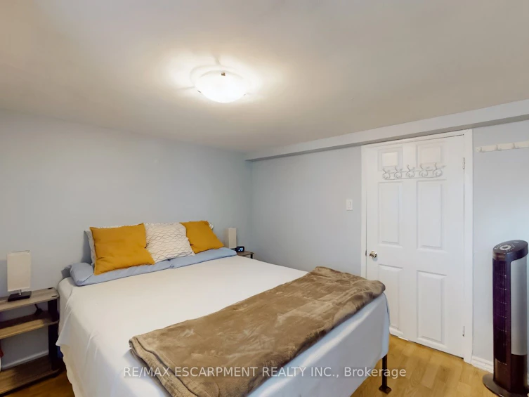 527 Victoria Park Avenue, Toronto, ON, M4C 5H2 - 34