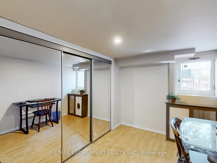 527 Victoria Park Avenue, Toronto, ON, M4C 5H2 - 35