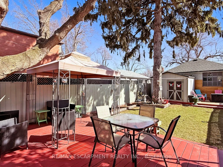 527 Victoria Park Avenue, Toronto, ON, M4C 5H2 - 40