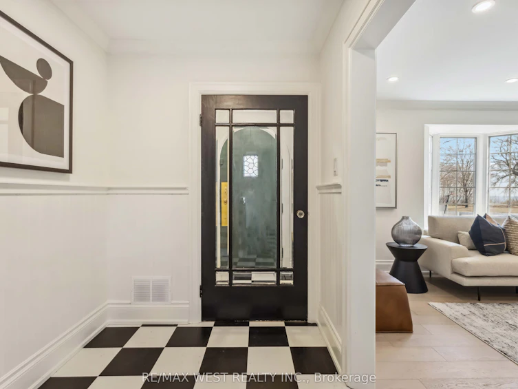 4 Harding Boulevard, Toronto, ON, M1N 3C9 - 5