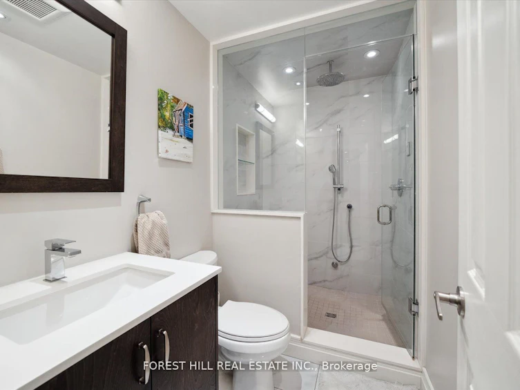Th3-10 Buller Avenue, Toronto, ON, M4L 1C1 - 33