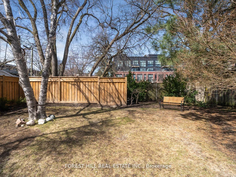Th3-10 Buller Avenue, Toronto, ON, M4L 1C1 - 36