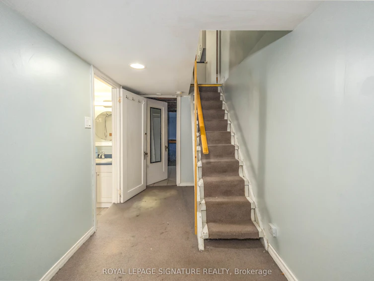 38 Bonnie Brae Boulevard, Toronto, ON, M4J 4N2 - 12