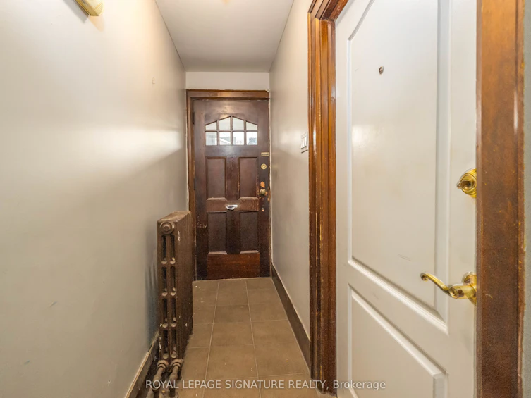 38 Bonnie Brae Boulevard, Toronto, ON, M4J 4N2 - 2