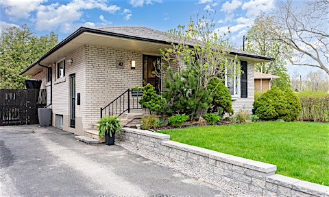 42 Fintona Avenue, Toronto, ON, M1E 1V3