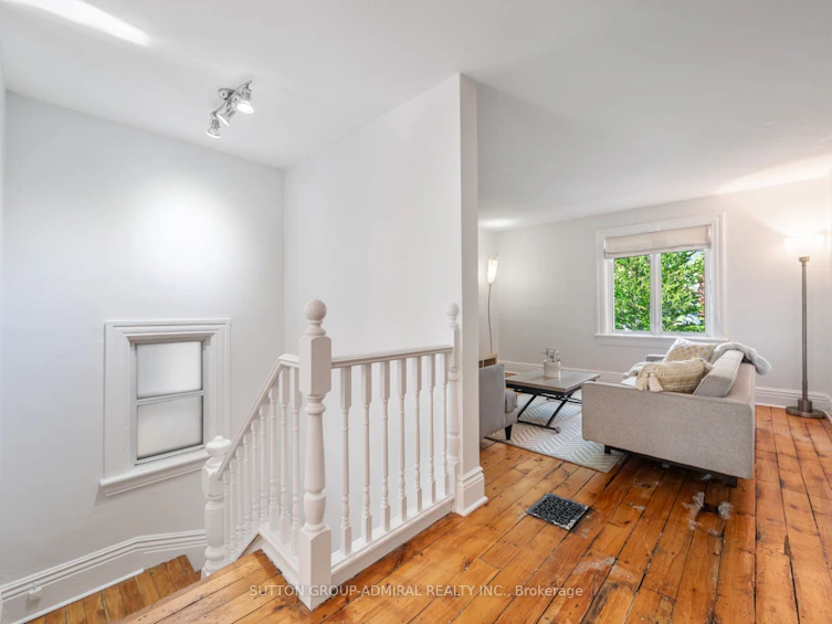 344 Logan Avenue, Toronto, ON, M4M 2N7 - 17