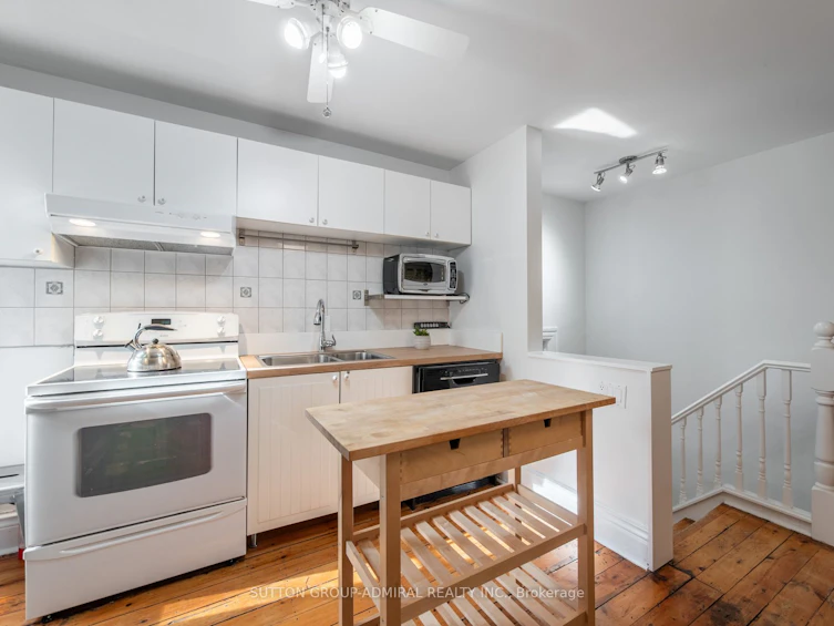 344 Logan Avenue, Toronto, ON, M4M 2N7 - 24