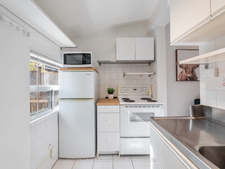 344 Logan Avenue, Toronto, ON, M4M 2N7 - 14