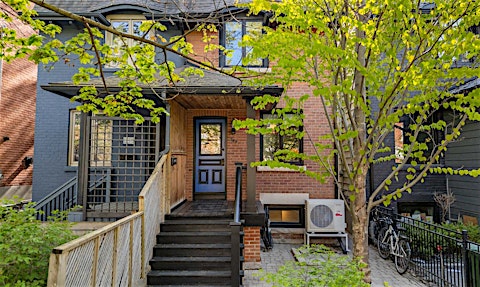 344 Logan Avenue, Toronto, ON, M4M 2N7