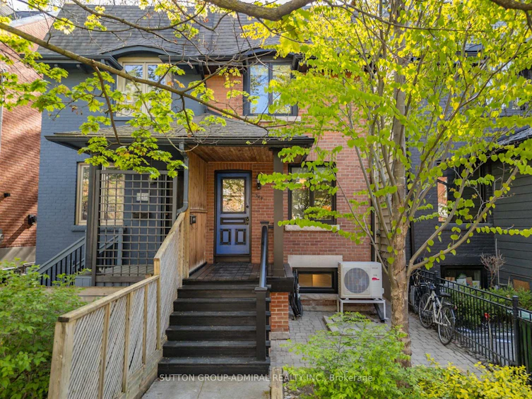 344 Logan Avenue, Toronto, ON, M4M 2N7