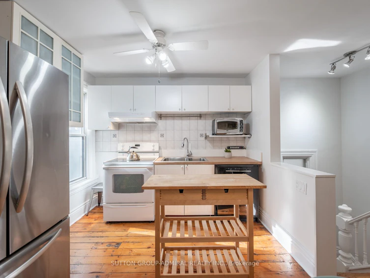 344 Logan Avenue, Toronto, ON, M4M 2N7 - 23