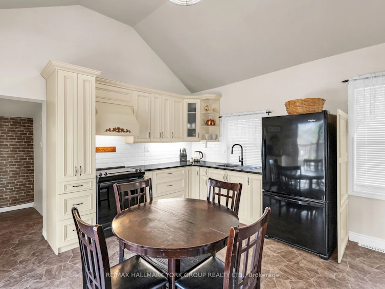 152 Centre Street, Scugog, ON, L0B 1E0 - 12