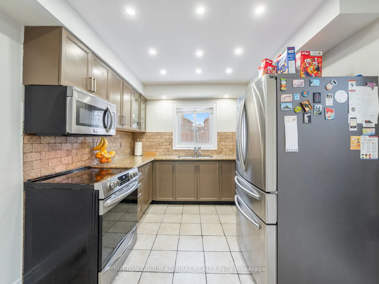 1552 Dellbrook Avenue, Pickering, ON, L1X 2L7 - 11