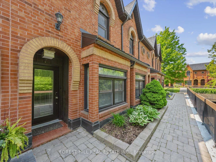 7-10 Buller Avenue, Toronto, ON, M4L 1C1