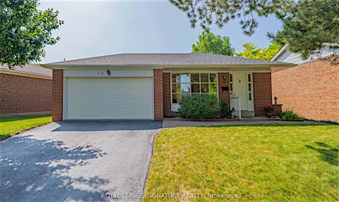 94 Collingsbrook Boulevard, Toronto, ON, M1W 1M3