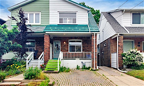 608 Milverton Boulevard, Toronto, ON, M4C 1X7