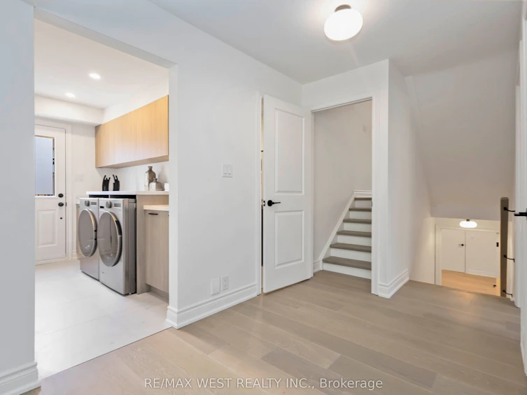 54 Elmartin Drive, Toronto, ON, M1W 3C5 - 22