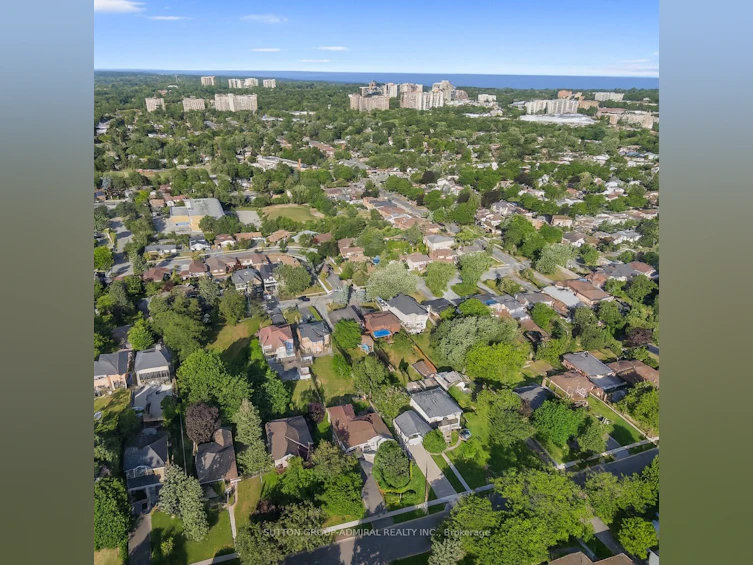 54 Cedar Brae Boulevard, Toronto, ON, M1J 2K5 - 49