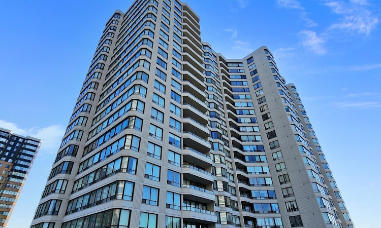 506-350 Alton Towers Circle
